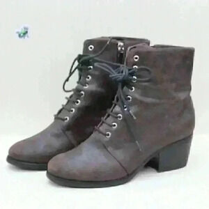 Chaos & Harmony Women's Brown Distressed Leather Lace Up Booties Size US 7/EU 38